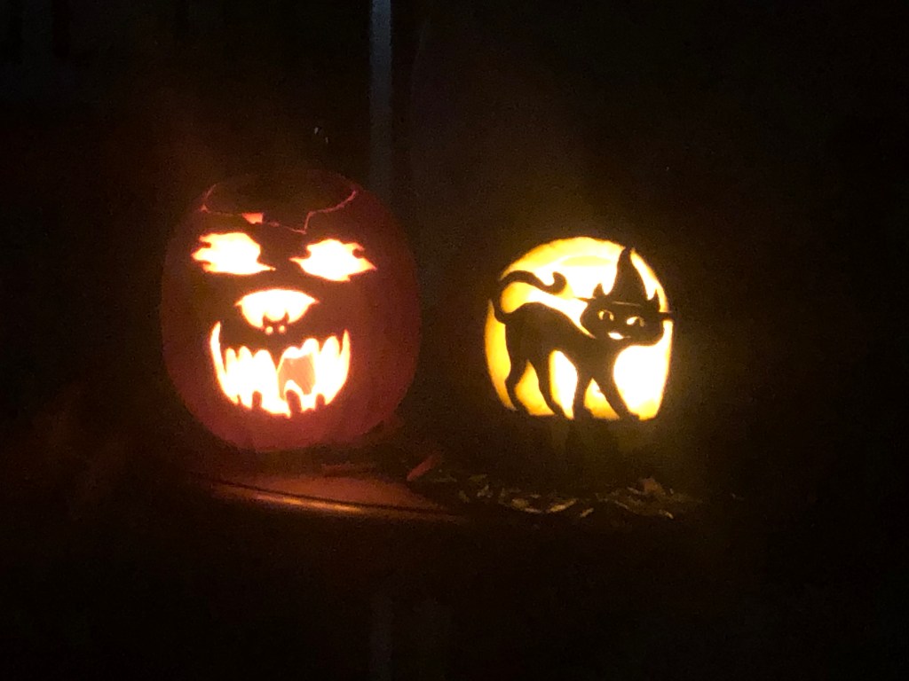 A Pumpkin Mystery, Taco Bell’s Ultramarathon, and Naomi’s Under a Rock Review of Alfred Hitchcock’s “Psycho” | Podcast Episode&nbsp;119